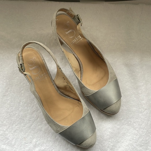 GADEA, Made in Spain, Grey Lambsuede Slingback with Track Sole. Size 7.5 - Picture 2 of 6